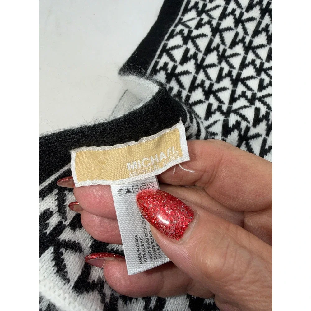Michael Kors Black White Monogram Logo Knit Scarf MK Winter Accessory
